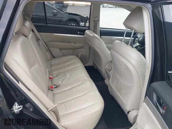 ✅ 2010 Subaru Outback Premium All-Weather Anniversary • VIN: 4S4BRBCC7A3349037 • Lot: 42100672. Listed on IAAI with 192,138 mi. Free auction sales archive from the USA and detailed vehicle history report at DreamBid. Image 8.