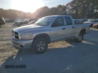 ✅ 2006 Dodge 1500 SLT • VIN: 1D7HA18P26J200507 • Лот: 76889774. Опубликован ранее на Copart с пробегом 357 501 миль. Бесплатный доступ к архиву аукционных продаж из США и подробный отчёт об истории автомобиля на DreamBid. Изображение 1.