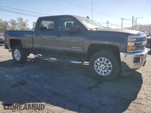 ✅ 2016 Chevrolet Silverado 2500HD LT • VIN: 1GC1KVEG8GF210600 • Лот: 90483105. Опубликован ранее на Copart с пробегом Не указан. Бесплатный доступ к архиву аукционных продаж из США и подробный отчёт об истории автомобиля на DreamBid. Изображение 4.