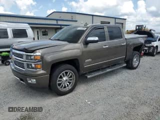✅ 2015 Chevrolet Silverado 1500 High Country • VIN: 3GCUKTEC3FG403491 • Лот: 67426385. Опубликован ранее на Copart с пробегом 54 155 миль. Бесплатный доступ к архиву аукционных продаж из США и подробный отчёт об истории автомобиля на DreamBid. Изображение 1.