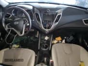 ✅ 2012 Hyundai Veloster w/Gray Int • VIN: KMHTC6AD2CU079379 • Lot: 42972695. Wystawiony na Copart z przebiegiem Nie podano. Bezpłatny archiwum sprzedaży aukcyjnych z USA i szczegółowy raport historii pojazdu na DreamBid. Zdjęcie 8.