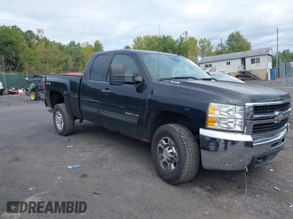 ✅ 2009 Chevrolet Silverado 2500HD LT • VIN: 1GCHK59K59E164200 • Lot: 43236960. Listed on IAAI with 99,048 mi. Free auction sales archive from the USA and detailed vehicle history report at DreamBid. Image 1.