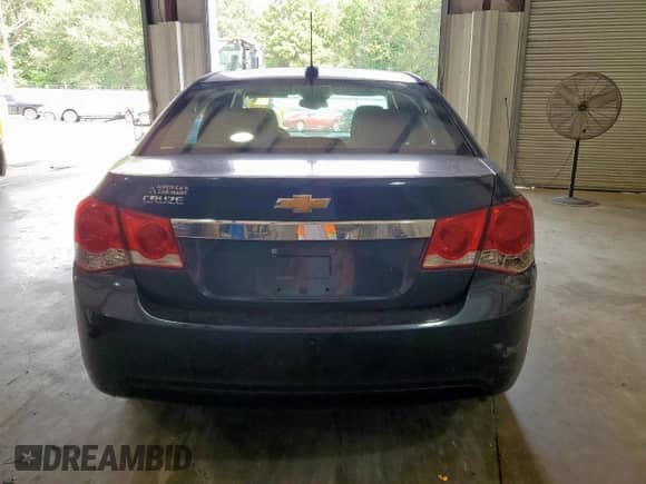 2016 Chevrolet Cruze LS с VIN 1G1PC5SH1G7167709, выставлен на аукционе Copart как лот 81373205 с пробегом 106 435 миль миль и Списание • Salvage title. История ставок и продаж доступна на DreamBid. Изображение 6.