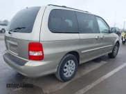 ✅ 2005 Kia Sedona LX • VIN: KNDUP132256697112 • Лот: 42455384. Опубликован ранее на IAAI с пробегом 176 821 миль. Бесплатный доступ к архиву аукционных продаж из США и подробный отчёт об истории автомобиля на DreamBid. Изображение 4.