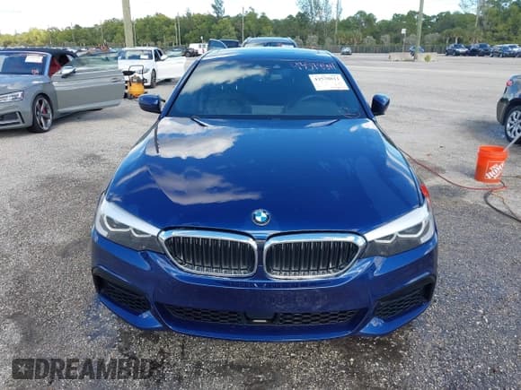 ✅ 2019 BMW 5 Series 540i • VIN: WBAJE5C5XKWW37033 • Lot: 43578811. Wystawiony na IAAI z przebiegiem 88 994 mil. Bezpłatny archiwum sprzedaży aukcyjnych z USA i szczegółowy raport historii pojazdu na DreamBid. Zdjęcie 12.