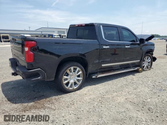 ✅ 2025 Chevrolet Silverado 1500 High Country • VIN: 1GCUKJEL8SZ123127 • Lot: 63738765. Listed on Copart with 17,432 mi. Free auction sales archive from the USA and detailed vehicle history report at DreamBid. Image 3.