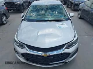 ✅ 2019 Chevrolet Cruze • VIN: 1G1BJ5SM4K7106148 • Lot: 43014430. Wystawiony na IAAI z przebiegiem 100 571 mil. Bezpłatny archiwum sprzedaży aukcyjnych z USA i szczegółowy raport historii pojazdu na DreamBid. Zdjęcie 6.