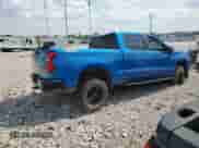 2022 Chevrolet Silverado 1500 Custom Trail Boss with VIN 3GCPDCED8NG613826, listed as a Copart auction lot 60662685 with 88,221 mi miles and Non repairable. Bid and sale history available at DreamBid. Image 3.