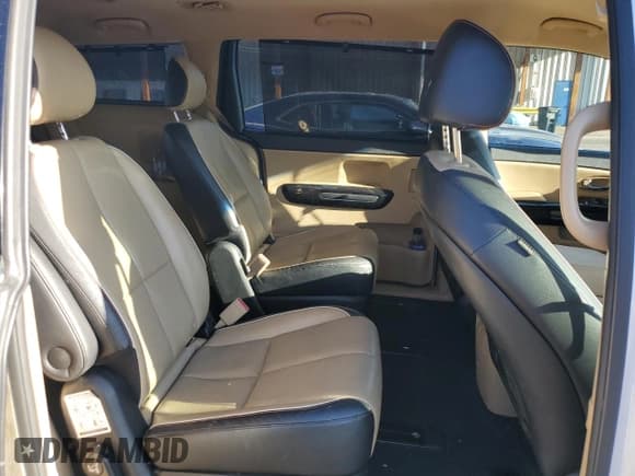 ✅ 2015 Kia Sedona SX • VIN: KNDMC5C14F6037312 • Лот: 80655635. Опубликован ранее на Copart с пробегом 143 587 миль. Бесплатный доступ к архиву аукционных продаж из США и подробный отчёт об истории автомобиля на DreamBid. Изображение 11.