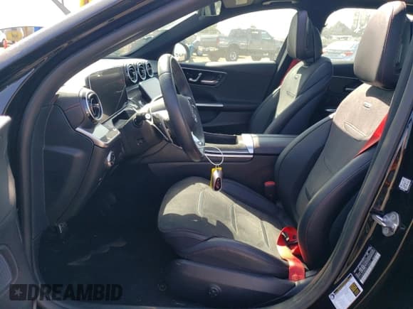 ✅ 2023 Mercedes-Benz C 43 AMG • VIN: W1KAF8HB0PR100831 • Lot: 67601874. Wystawiony na Copart z przebiegiem 10 793 mil. Bezpłatny archiwum sprzedaży aukcyjnych z USA i szczegółowy raport historii pojazdu na DreamBid. Zdjęcie 7.