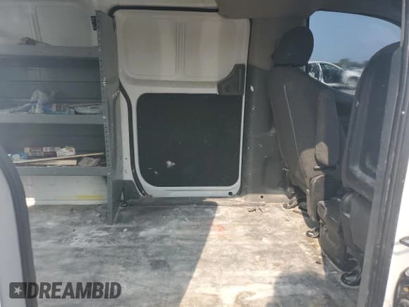 ✅ 2015 Nissan NV200 SV • VIN: 3N6CM0KN6FK693777 • Lot: 71863545. Wystawiony na Copart z przebiegiem 169 673 mil. Bezpłatny archiwum sprzedaży aukcyjnych z USA i szczegółowy raport historii pojazdu na DreamBid. Zdjęcie 11.