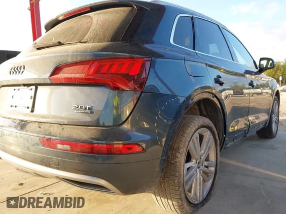 ✅ 2018 Audi Q5 Premium Plus • VIN: WA1BNAFY9J2013326 • Lot: 43729439. Listed on IAAI with 47,952 mi. Free auction sales archive from the USA and detailed vehicle history report at DreamBid. Image 18.