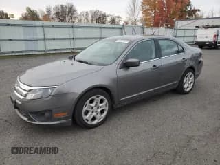 ✅ 2010 Ford Fusion SE • VIN: 3FAHP0HA0AR378077 • Lot: 82573975. Listed on Copart with 173,507 mi. Free auction sales archive from the USA and detailed vehicle history report at DreamBid. Image 1.