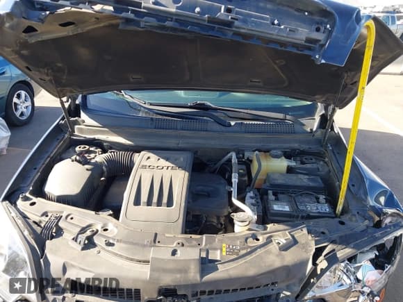 ✅ 2014 Chevrolet Captiva Sport LS • VIN: 3GNAL2EK0ES548914 • Lot: 42094121. Wystawiony na IAAI z przebiegiem 74 685 mil. Bezpłatny archiwum sprzedaży aukcyjnych z USA i szczegółowy raport historii pojazdu na DreamBid. Zdjęcie 10.