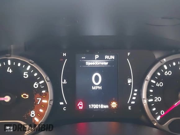 ✅ 2018 Jeep Renegade Latitude • VIN: ZACCJBBB4JPH07246 • Lot: 43451946. Wystawiony na IAAI z przebiegiem 105 667 mil. Bezpłatny archiwum sprzedaży aukcyjnych z USA i szczegółowy raport historii pojazdu na DreamBid. Zdjęcie 7.