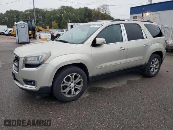 ✅ 2014 GMC Acadia SLT • VIN: 1GKKRRKD7EJ132245 • Lot: 82517605. Listed on Copart with 225,741 mi. Free auction sales archive from the USA and detailed vehicle history report at DreamBid. Image 1.
