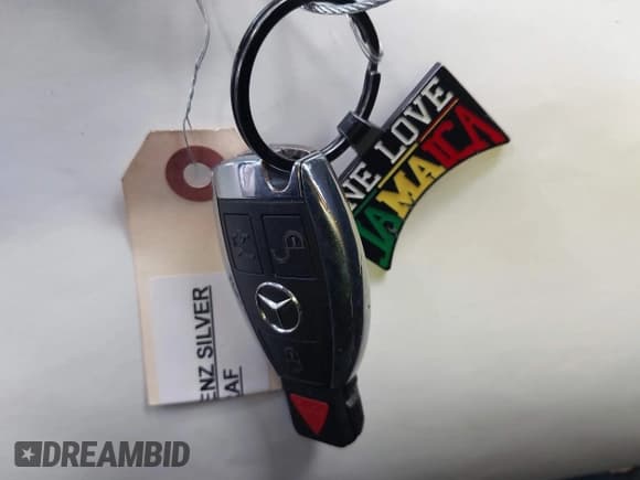 ✅ 2016 Mercedes-Benz C 300 • VIN: 55SWF4KB1GU135738 • Lot: 42741281. Wystawiony na IAAI z przebiegiem 140 003 mil. Bezpłatny archiwum sprzedaży aukcyjnych z USA i szczegółowy raport historii pojazdu na DreamBid. Zdjęcie 11.