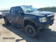 ✅ 2012 GMC Sierra 2500HD SLT • VIN: 1GT121E83CF112456 • Лот: 42190350. Опубликован ранее на IAAI с пробегом 210 617 миль. Бесплатный доступ к архиву аукционных продаж из США и подробный отчёт об истории автомобиля на DreamBid. Изображение 1.