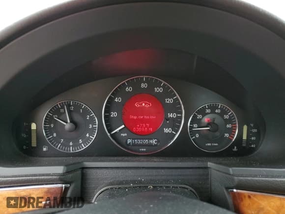 ✅ 2005 Mercedes-Benz E 500 • VIN: WDBUF83J75X170081 • Lot: 82342585. Wystawiony na Copart z przebiegiem 153 205 mil. Bezpłatny archiwum sprzedaży aukcyjnych z USA i szczegółowy raport historii pojazdu na DreamBid. Zdjęcie 9.