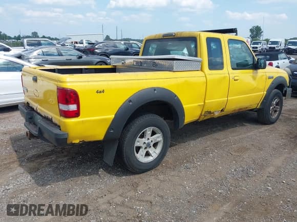 ✅ 2006 Ford Ranger XLT • VIN: 1FTZR45E26PA45613 • Лот: 42898656. Опубликован ранее на IAAI с пробегом 216 529 миль. Бесплатный доступ к архиву аукционных продаж из США и подробный отчёт об истории автомобиля на DreamBid. Изображение 4.