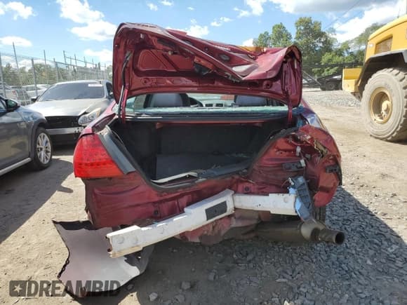 ✅ 2006 Honda Accord LX SE • VIN: 1HGCM56326A085802 • Lot: 70375245. Listed on Copart with 260,851 mi. Free auction sales archive from the USA and detailed vehicle history report at DreamBid. Image 6.