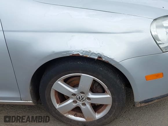 ✅ 2009 Volkswagen Jetta SE • VIN: 3VWRZ71K09M122435 • Lot: 42119949. Listed on IAAI with 158,207 mi. Free auction sales archive from the USA and detailed vehicle history report at DreamBid. Image 6.