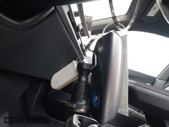 ✅ 2023 BMW iX xDrive50 • VIN: WB523CF01PCM04342 • Lot: 41421326. Wystawiony na IAAI z przebiegiem Nie podano. Bezpłatny archiwum sprzedaży aukcyjnych z USA i szczegółowy raport historii pojazdu na DreamBid. Zdjęcie 11.