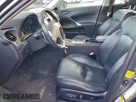 ✅ 2012 Lexus IS 250 • VIN: JTHCF5C21C5057061 • Лот: 94908305. Опубликован ранее на Copart с пробегом 131 056 миль. Бесплатный доступ к архиву аукционных продаж из США и подробный отчёт об истории автомобиля на DreamBid. Изображение 7.