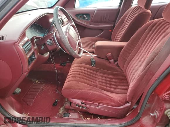 ✅ 1995 Buick Regal Custom • VIN: 2G4WB52L9S1466201 • Lot: 85816324. Wystawiony na Copart z przebiegiem 113 274 mil. Bezpłatny archiwum sprzedaży aukcyjnych z USA i szczegółowy raport historii pojazdu na DreamBid. Zdjęcie 7.