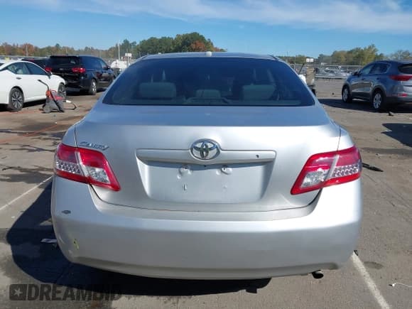 ✅ 2011 Toyota Camry LE • VIN: 4T1BF3EK6BU755308 • Lot: 43524394. Listed on IAAI with 138,772 mi. Free auction sales archive from the USA and detailed vehicle history report at DreamBid. Image 16.