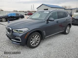 ✅ 2020 BMW X5 xDrive40i • VIN: 5UXCR6C00L9C45318 • Лот: 91999915. Опубликован ранее на Copart с пробегом 121 162 миль. Бесплатный доступ к архиву аукционных продаж из США и подробный отчёт об истории автомобиля на DreamBid. Изображение 1.