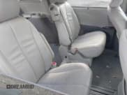 ✅ 2013 Toyota Sienna XLE AAS • VIN: 5TDYK3DC5DS402358 • Lot: 42977996. Listed on IAAI with 255,420 mi. Free auction sales archive from the USA and detailed vehicle history report at DreamBid. Image 8.