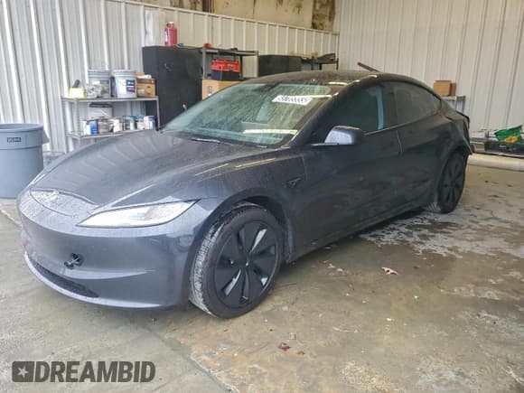 ✅ 2024 Tesla Model 3 Long Range • VIN: 5YJ3E1EB3RF743555 • Lot: 93785555. Wystawiony na Copart z przebiegiem 35 661 mil. Bezpłatny archiwum sprzedaży aukcyjnych z USA i szczegółowy raport historii pojazdu na DreamBid. Zdjęcie 1.