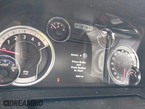 ✅ 2018 Ram 2500 Laramie • VIN: 3C6UR5FL6JG338593 • Лот: 41325579. Опубликован ранее на IAAI с пробегом 83 063 миль. Бесплатный доступ к архиву аукционных продаж из США и подробный отчёт об истории автомобиля на DreamBid. Изображение 7.