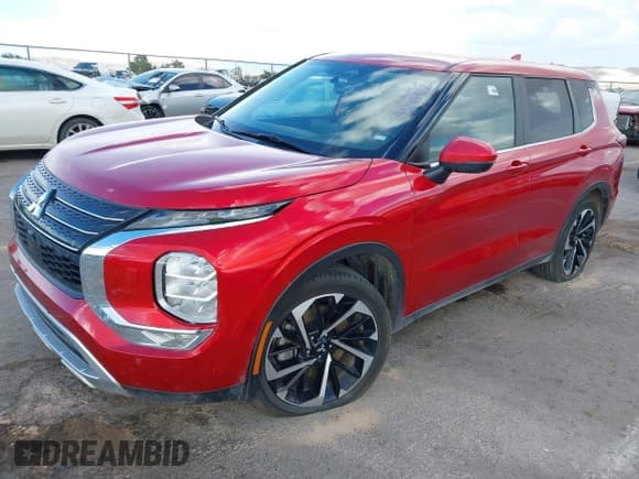 ✅ 2024 Mitsubishi Outlander SE • VIN: JA4J4VA82RZ064909 • Lot: 43247422. Listed on IAAI with 31,579 mi. Free auction sales archive from the USA and detailed vehicle history report at DreamBid. Image 2.