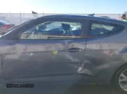 ✅ 2017 Hyundai Veloster • VIN: KMHTC6AD3HU311060 • Lot: 41421730. Wystawiony na IAAI z przebiegiem 111 447 mil. Bezpłatny archiwum sprzedaży aukcyjnych z USA i szczegółowy raport historii pojazdu na DreamBid. Zdjęcie 12.