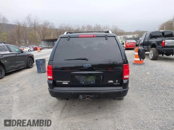 ✅ 2003 Ford Explorer Limited • VIN: 1FMDU75W23UC01032 • Lot: 41922485. Wystawiony na IAAI z przebiegiem 318 766 mil. Bezpłatny archiwum sprzedaży aukcyjnych z USA i szczegółowy raport historii pojazdu na DreamBid. Zdjęcie 16.