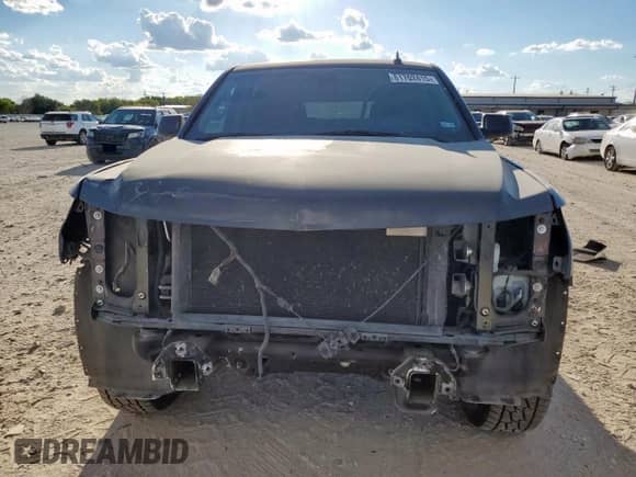 2015 Chevrolet Tahoe LT z VIN 1GNSCBKC9FR633675, wystawiony jako Copart lot #81702415 z przebiegiem 153 617 mil mil oraz Szkoda całkowita • Salvage title. Historia ofert i sprzedaży dostępna na DreamBid. Obrazek 5.