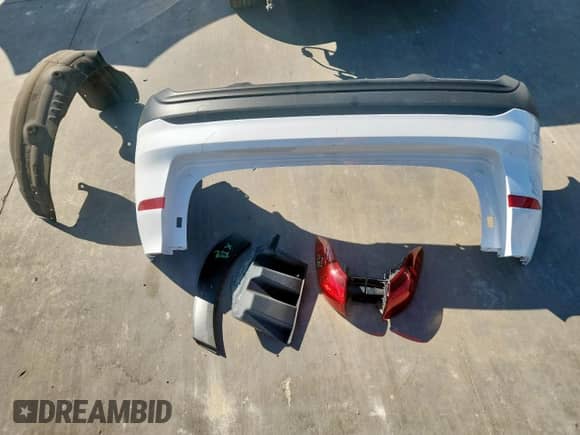 2019 Hyundai Tucson SEL z VIN KM8J33AL0KU942627, wystawiony jako Copart lot #85293655 z przebiegiem 45 304 mil mil oraz Szkoda całkowita • Salvage title. Historia ofert i sprzedaży dostępna na DreamBid. Obrazek 12.