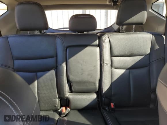 ✅ 2015 Nissan Murano SL • VIN: 5N1AZ2MH2FN236016 • Lot: 91232705. Wystawiony na Copart z przebiegiem 121 695 mil. Bezpłatny archiwum sprzedaży aukcyjnych z USA i szczegółowy raport historii pojazdu na DreamBid. Zdjęcie 10.