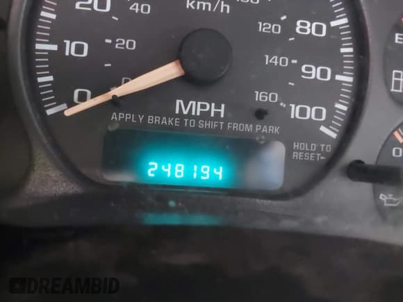 ✅ 2002 Chevrolet Tahoe LT • VIN: 1GNEC13Z92R235435 • Lot: 42764198. Listed on IAAI with 248,194 mi. Free auction sales archive from the USA and detailed vehicle history report at DreamBid. Image 14.