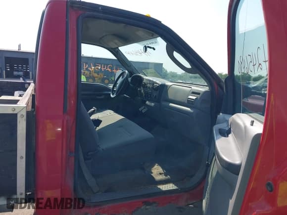 ✅ 2005 Ford F-250 XL • VIN: 1FTNF21595EB34526 • Lot: 42456430. Listed on IAAI with 157,351 mi. Free auction sales archive from the USA and detailed vehicle history report at DreamBid. Image 5.