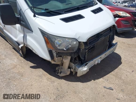 ✅ 2018 Ford Transit • VIN: 1FTYR2CM8JKA13393 • Lot: 42236354. Listed on IAAI with Not provided. Free auction sales archive from the USA and detailed vehicle history report at DreamBid. Image 6.