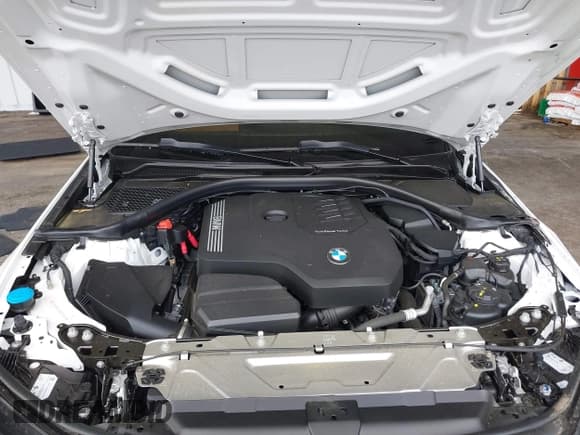 ✅ 2024 BMW 3 Series 330i xDrive • VIN: 3MW89FF03R8E37087 • Lot: 42242409. Listed on IAAI with 21,176 mi. Free auction sales archive from the USA and detailed vehicle history report at DreamBid. Image 10.