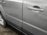 ✅ 2017 Jeep Patriot Latitude • VIN: 1C4NJRFB3HD122212 • Lot: 41992695. Wystawiony na IAAI z przebiegiem 75 129 mil. Bezpłatny archiwum sprzedaży aukcyjnych z USA i szczegółowy raport historii pojazdu na DreamBid. Zdjęcie 18.