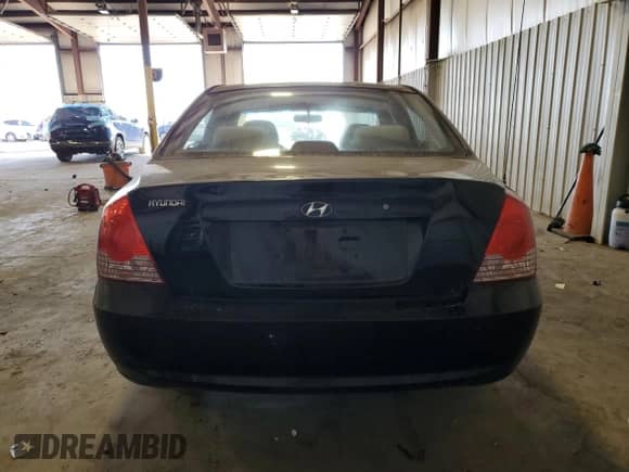 2006 Hyundai Elantra GLS z VIN KMHDN46D16U202797, wystawiony jako Copart lot #77802954 z przebiegiem 156 712 mil mil oraz Szkoda całkowita • Salvage title. Historia ofert i sprzedaży dostępna na DreamBid. Obrazek 6.