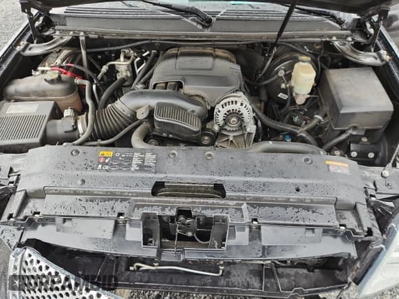 ✅ 2014 GMC Yukon XL Denali • VIN: 1GKS2MEF8ER164451 • Lot: 81793725. Wystawiony na Copart z przebiegiem 144 611 mil. Bezpłatny archiwum sprzedaży aukcyjnych z USA i szczegółowy raport historii pojazdu na DreamBid. Zdjęcie 12.