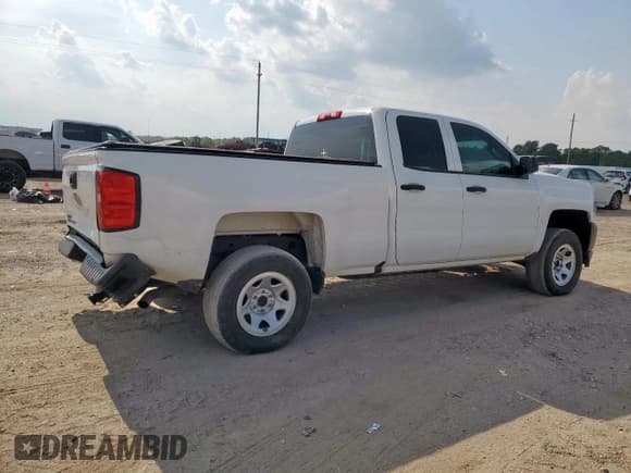 ✅ 2018 Chevrolet Silverado 1500 Work Truck • VIN: 1GCRCNEC7JZ330097 • Lot: 81224295. Wystawiony na Copart z przebiegiem 105 983 mil. Bezpłatny archiwum sprzedaży aukcyjnych z USA i szczegółowy raport historii pojazdu na DreamBid. Zdjęcie 3.