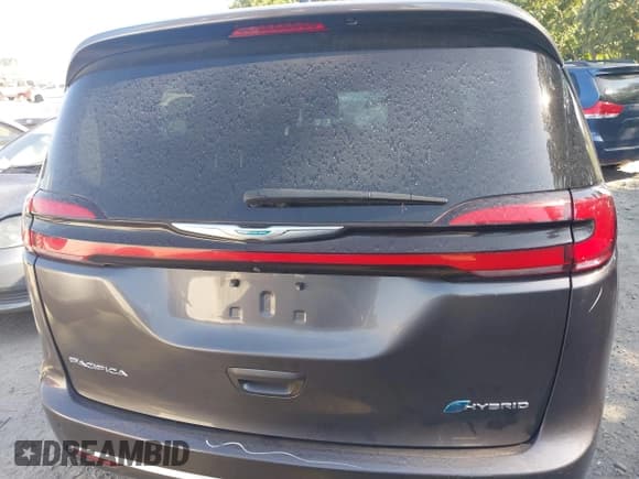 ✅ 2021 Chrysler Pacifica Hybrid Touring L • VIN: 2C4RC1L79MR602839 • Лот: 42745473. Опубликован ранее на IAAI с пробегом 101 174 миль. Бесплатный доступ к архиву аукционных продаж из США и подробный отчёт об истории автомобиля на DreamBid. Изображение 16.