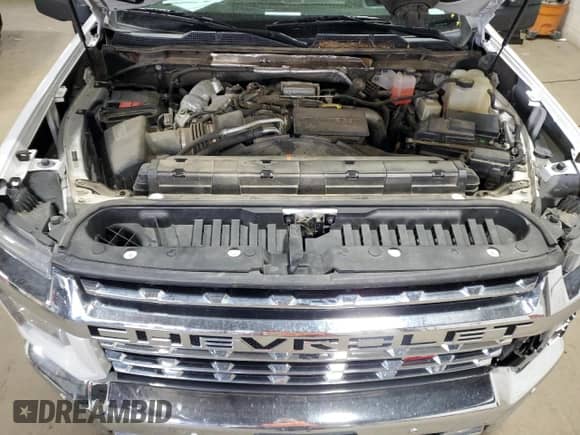 2020 Chevrolet Silverado 2500HD LTZ z VIN 1GC4YPEY5LF172009, wystawiony jako Copart lot #70006585 z przebiegiem 180 140 mil mil oraz Szkoda całkowita • Salvage title. Historia ofert i sprzedaży dostępna na DreamBid. Obrazek 11.